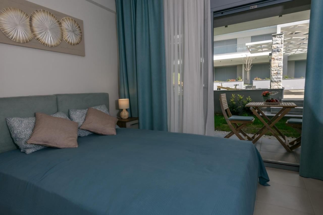 Itaka Studio Apartments - Halkidiki Suites Com Нікіті Екстер'єр фото