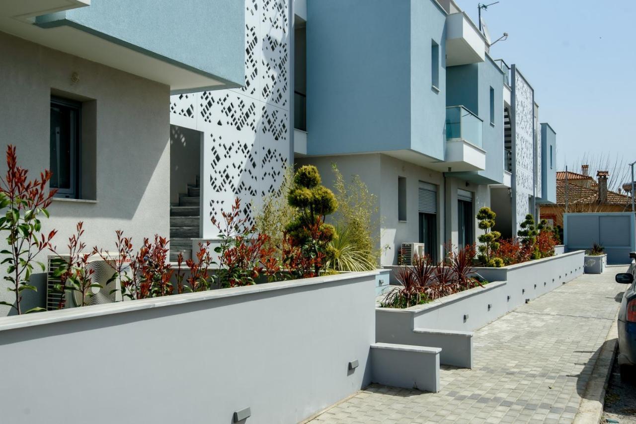 Itaka Studio Apartments - Halkidiki Suites Com Нікіті Екстер'єр фото